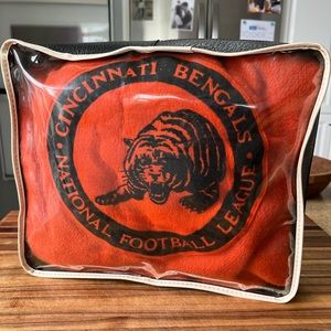 Vintage Cincinnati Bengals Pendleton Wool NFL Blanket In Case with OG butt pad